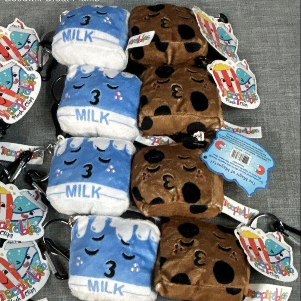 NWT Inseperables Plush Clips Milk & Cookies
